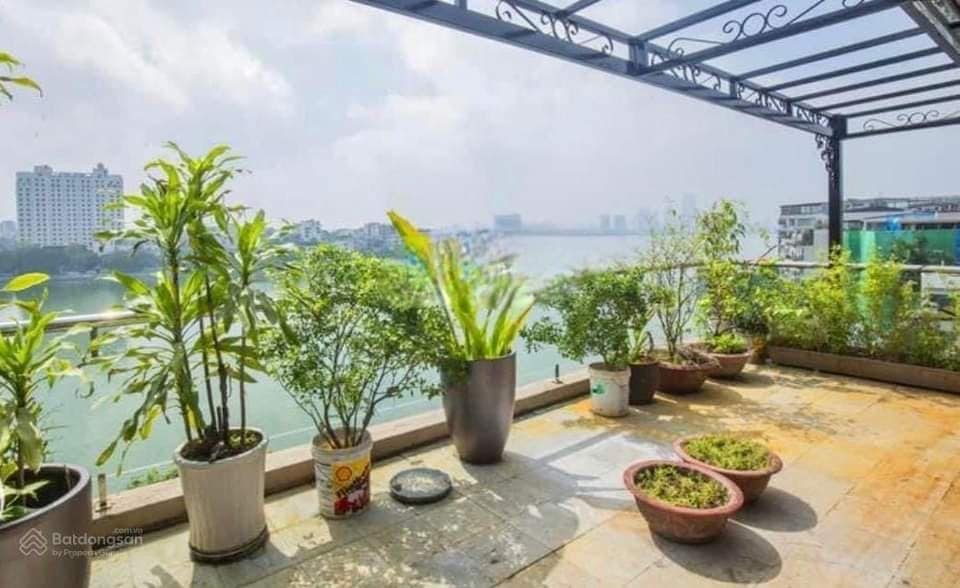 Cần sang nhượng Tòa Nhà Văn Phòng Mặt Hồ Quảng An