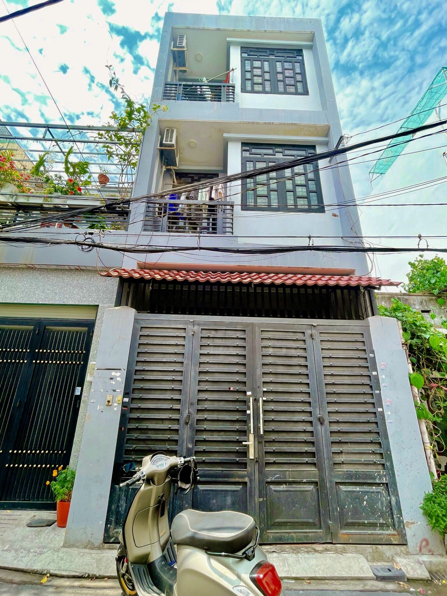 Bán nhà hẻm xe hơi đường Nguyễn Cửu Đàm, DT:4x14m đúc 3 lầu giá 7 tỷ