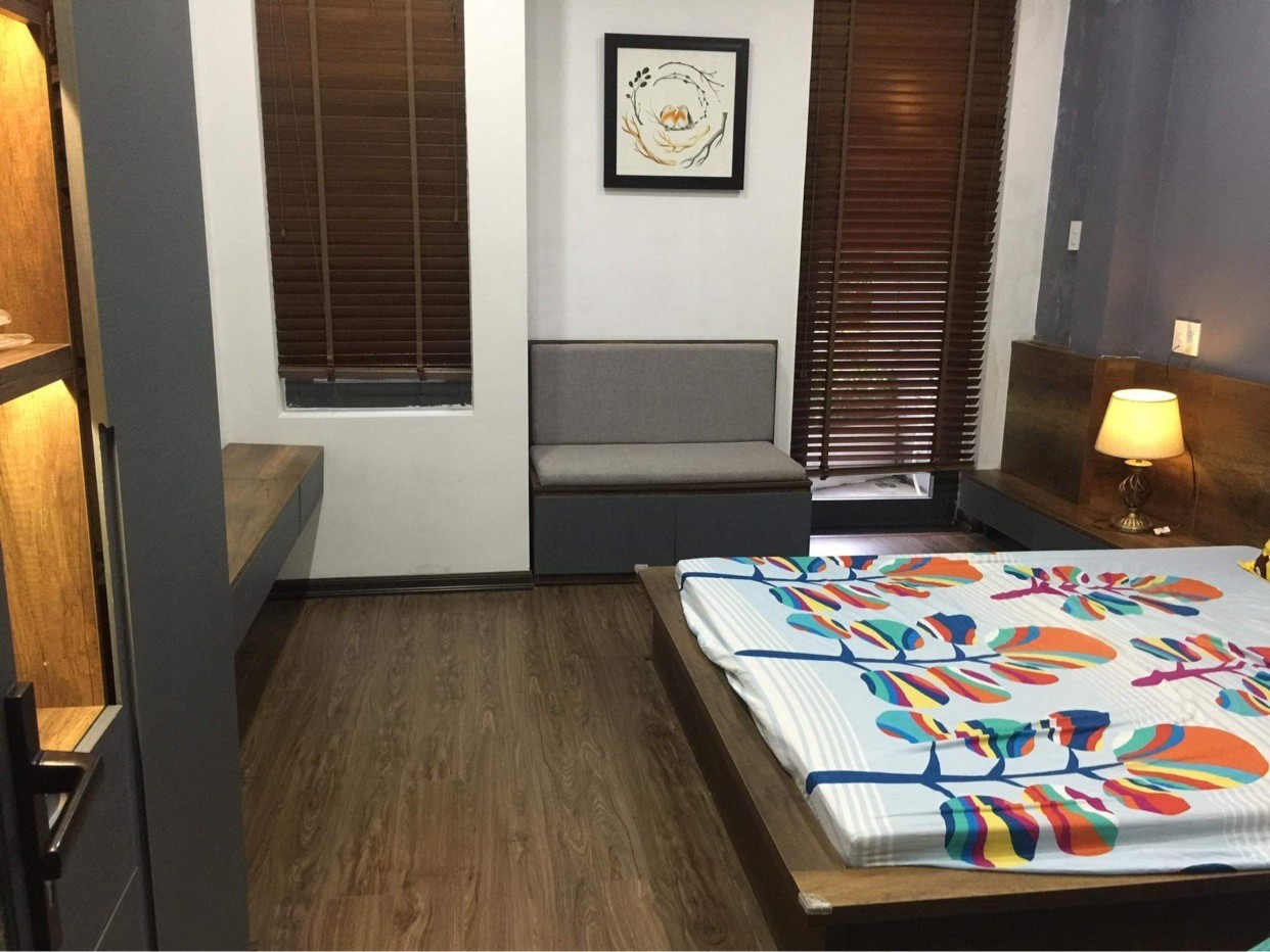 Bán nhà mặt tiền đường Hàn Mạc Tử, Hải Châu, 3 tầng, 64m2, gần Sông Hàn, ô tô đỗ, chỉ 5,2 tỷ.