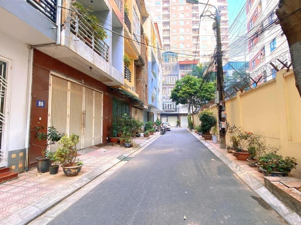 HỘ KHẨU BA ĐÌNH - VỈA HÈ - Ô TÔ TRÁNH - NGÕ THÔNG - PHÂN LÔ CÁN BỘ - THÔNG SỐ VÀNG - MẶT TIỀN LÝ TƯỞNG.