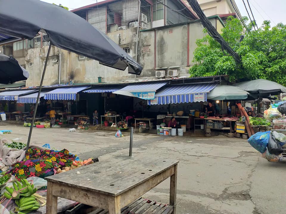 BÁM NHÀ CẤP4 - MẶT CHỢ VỒ HÀ ĐÔNG - 40M MẶT TIỀN 4M - KINH DOANH ĐỈNH - GIÁ 6.X TỶ