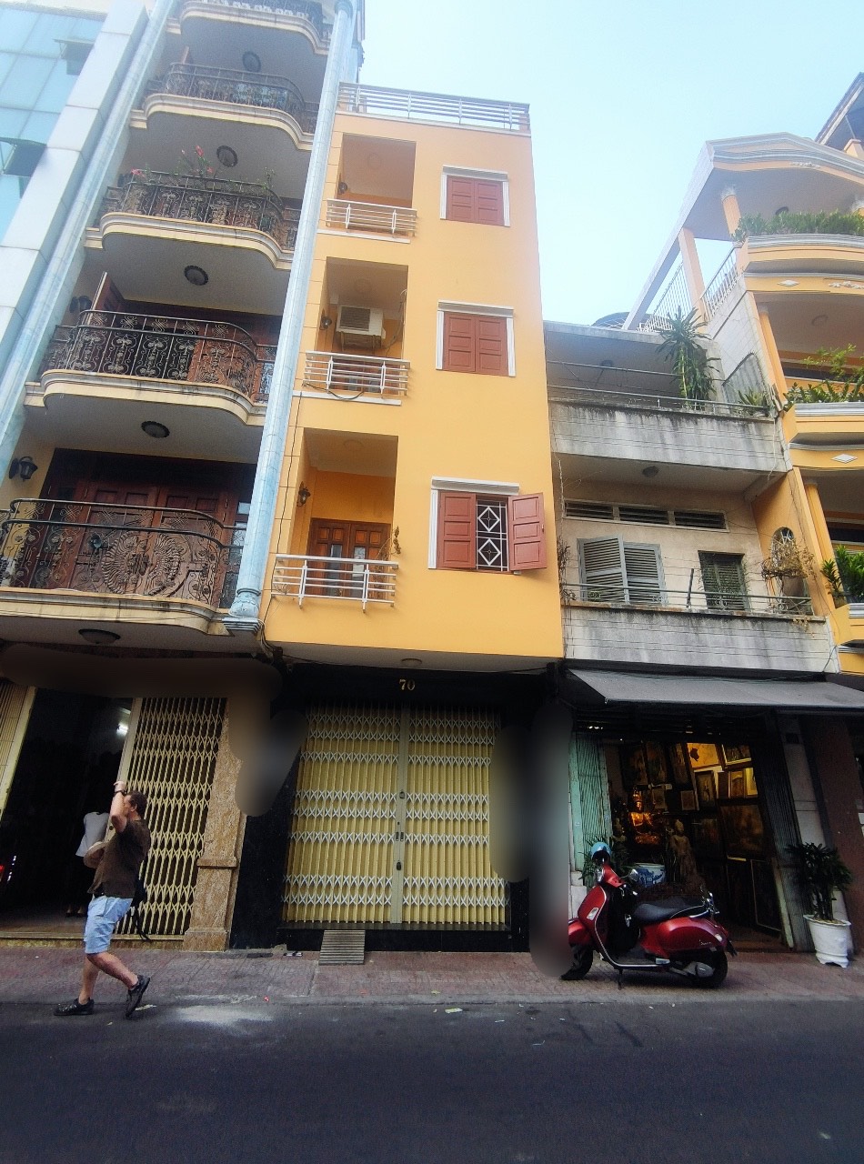 Cho Thuê nhà MT Lê Công Kiều. S: 4*17m. Giá: 50 tr/th. Không giới hạn ngành nghề