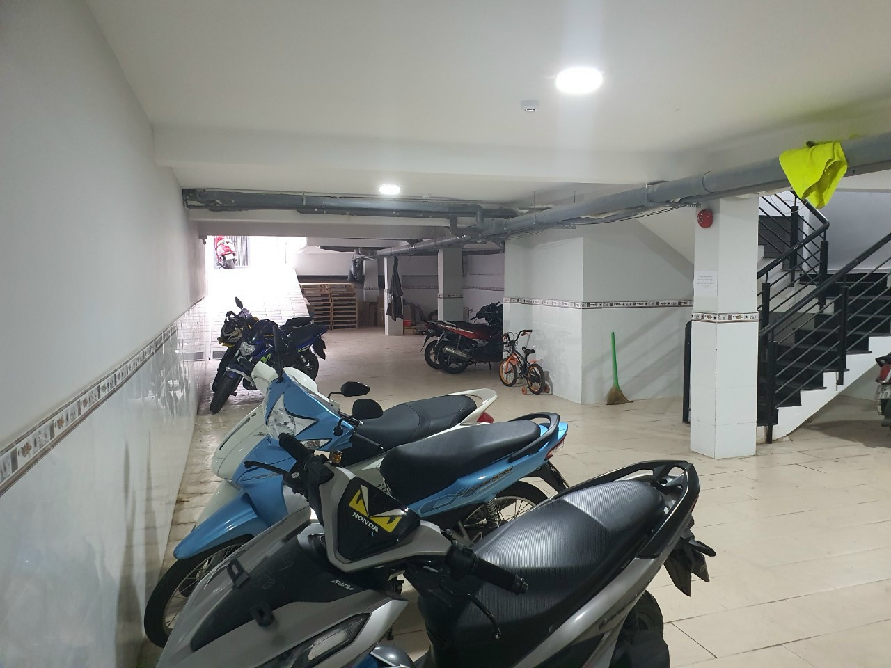 Nợ bank bán gấp CHDV 58 phòng HXH Hòa Bình – 37 tỷ