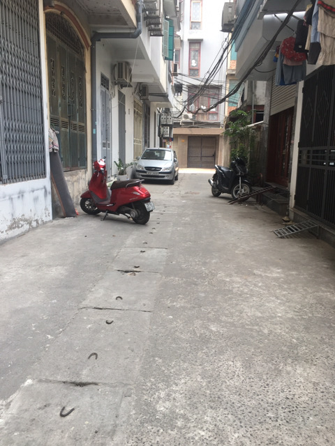 Bán nhà Khương Trung, Ngã Tư Sở, Thanh Xuân 40m2, 4 tầng, 4.2 tỷ. Ô tô đỗ cửa, ngay hồ Đầm Hồng