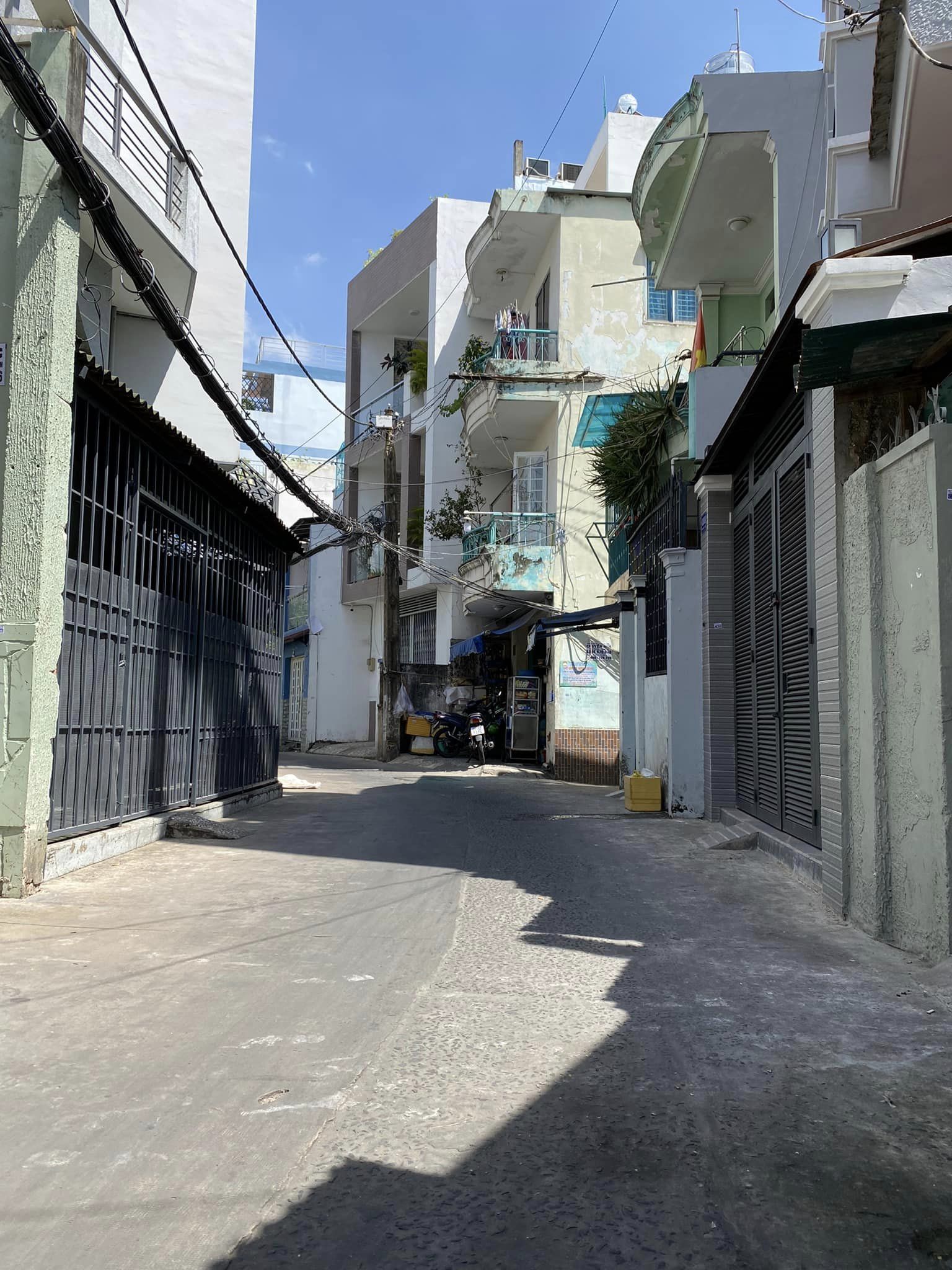 HẺM 7 CHỖ - NHÀ 42M2 - 2 TẦNG - THỐNG NHẤT - GIÁ CHỈ NHỈNH 4 TỶ THƯƠNG LƯỢNG