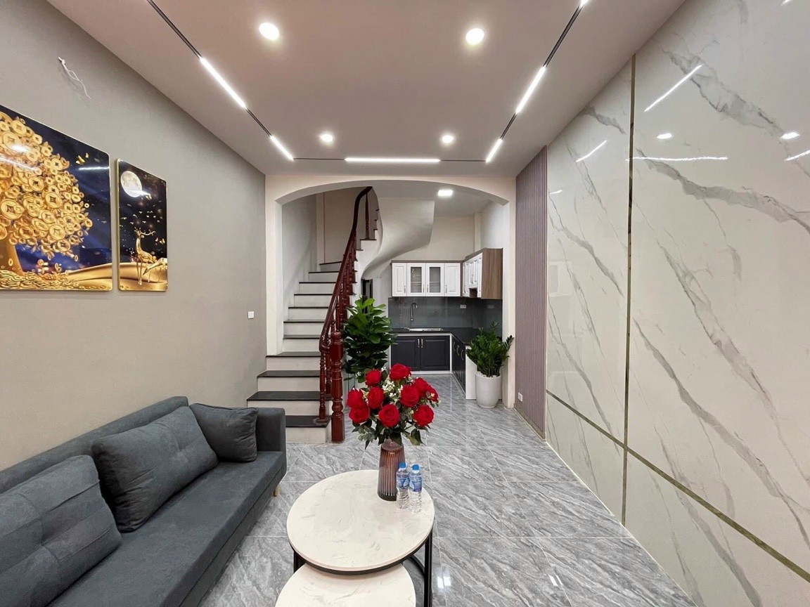 Bán nhà mặt phố Trần Duy Hưng, Cầu Giấy 78m2x8T, giá 33,9 tỷ