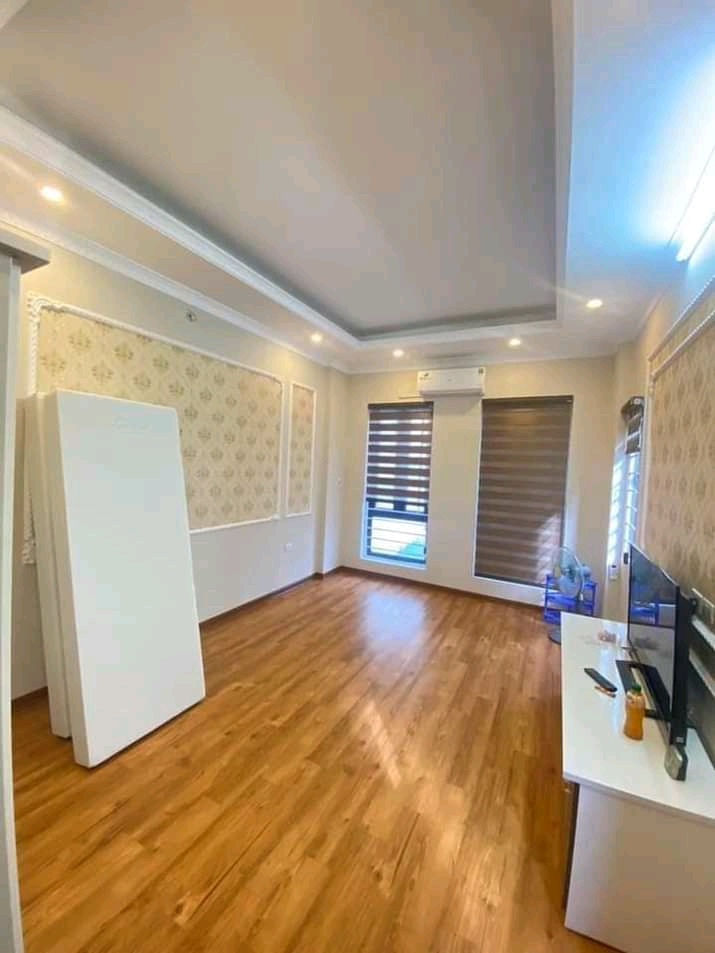 Bán nhà phố Nguyễn Chí Thanh, Ba Đình 108m2x5T, giá 22,5 tỷ.