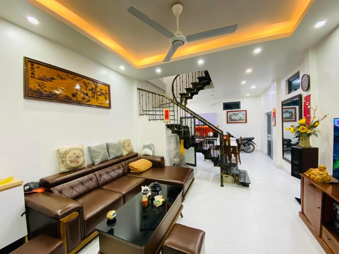 BÁN NHÀ SIÊU ĐẸP - THUỴ KHUÊ -TÂY HỒ - LÔ GÓC / 3 MẶT THOÁNG - GẦN Ô TÔ - NHÀ ĐẸP Ở LUÔN