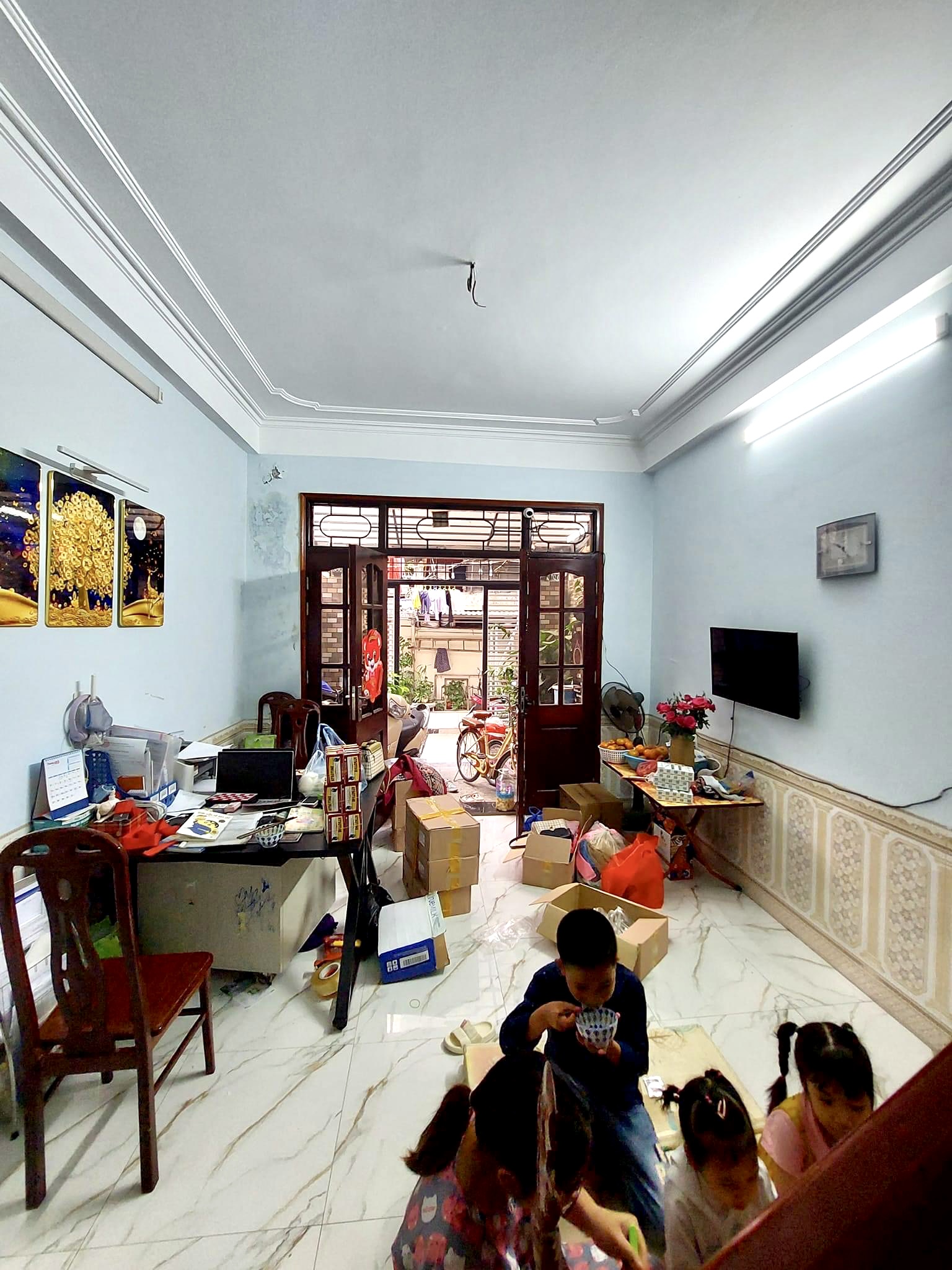 Bán nhà Tân Mai, ô tô đỗ cửa, kinh doanh online, 5.9 tỷ