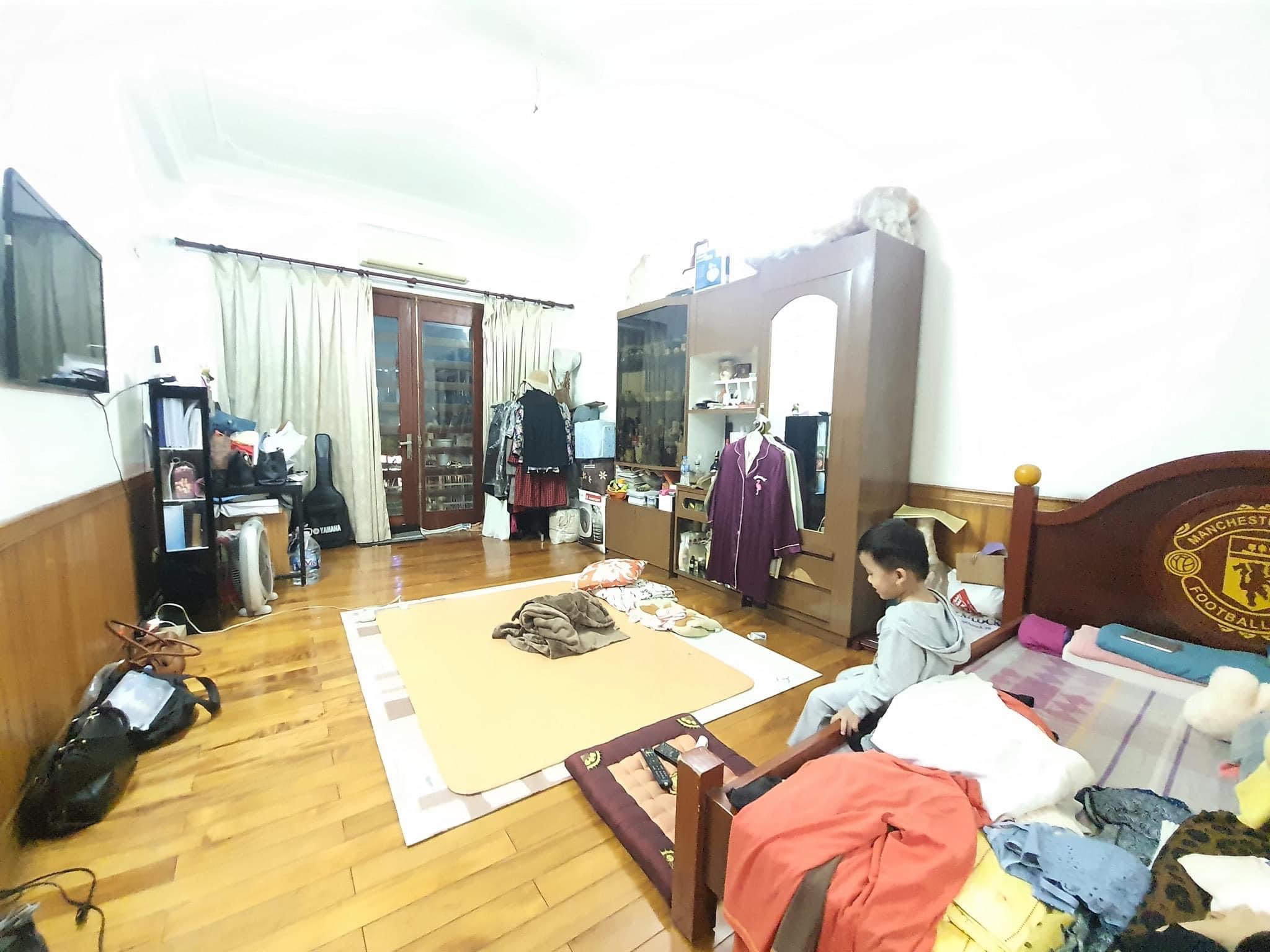 Phố Vip Hoàng Cầu - Ô tô - Kinh doanh - 2 mặt ngõ