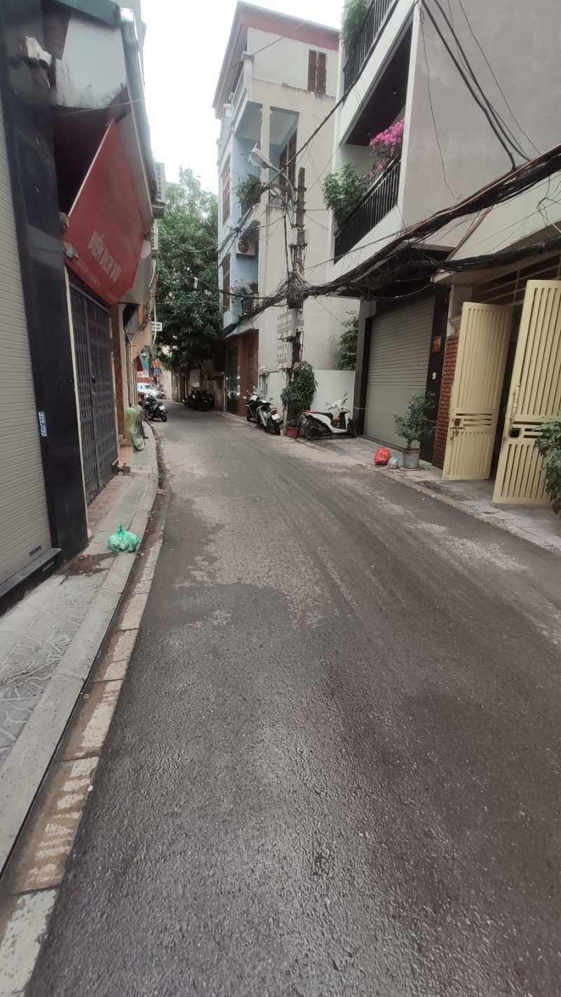 Bán nhà gân ga Yên Viên Gia Lâm 86 m2 3 tầng mt 4 giá 5.5 tỷ ngõ thông gần trường học