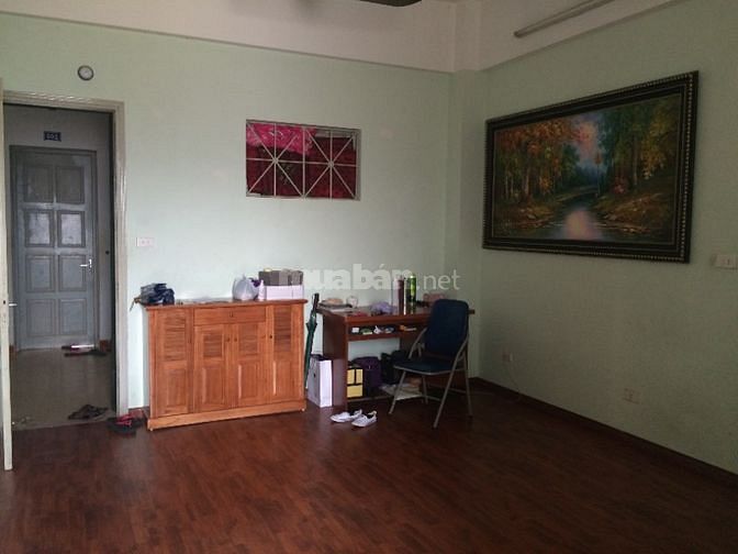 Chính chủ cho thuê căn hộ chung cư tầng 6, diện tích 50 m2 có thang máy tại Chùa Láng