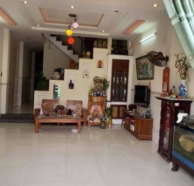 Bán nhà đường Cù Chính Lan, Quận Thanh Khê, 3 tầng, DT 141 m2, đường Ô tô đỗ. Gần Tượng Đài Mẹ Nhu. Chỉ 4,7 tỷ.