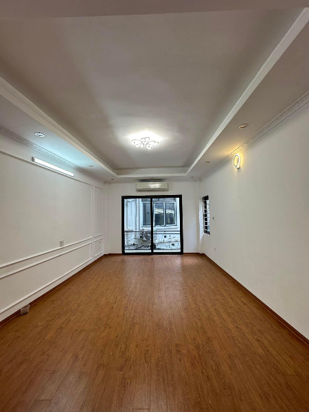 Bán nhà Minh Khai, ô tô 15m, 35m 5 tầng, giá 4.8 tỷ