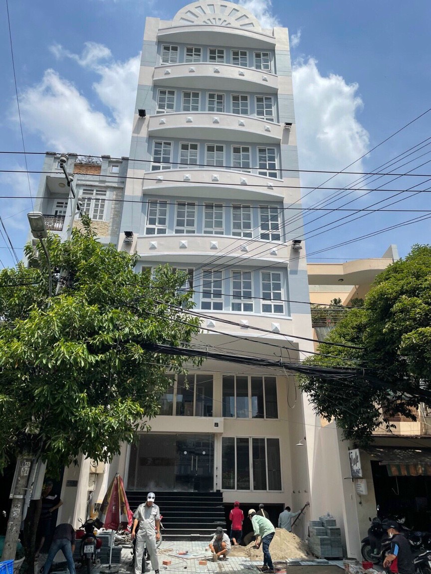 Chính chủ đang bán nhà 3 mặt tiền Lê Văn Sỹ 4x15 giá chỉ 29,5 tỷ