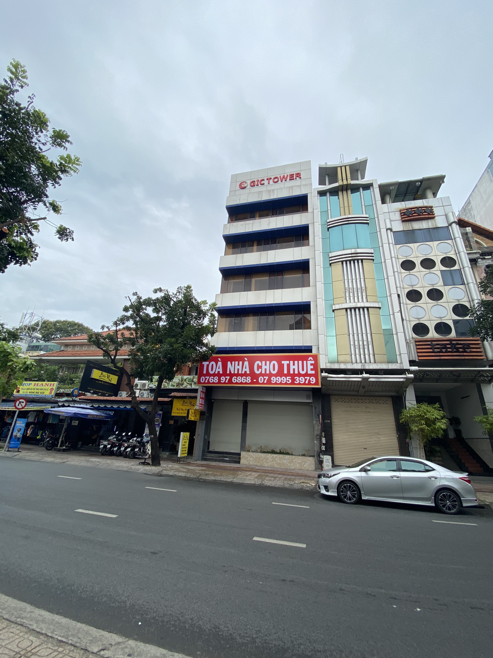 Cần tiền bán gấp nhà đường Trương Quyền, Quận 3, Dt: 5.05x10.9, Gía 26 Tỷ .