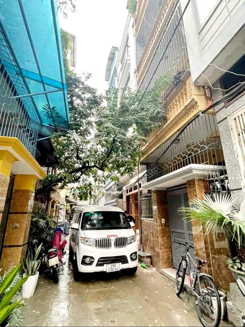 BÁN NHÀ NGUYỄN VĂN LỘC 44M 4 TẦNG NHỈNH 4 TỶ - FULL NỘI THẤT - GẦN Ô TÔ