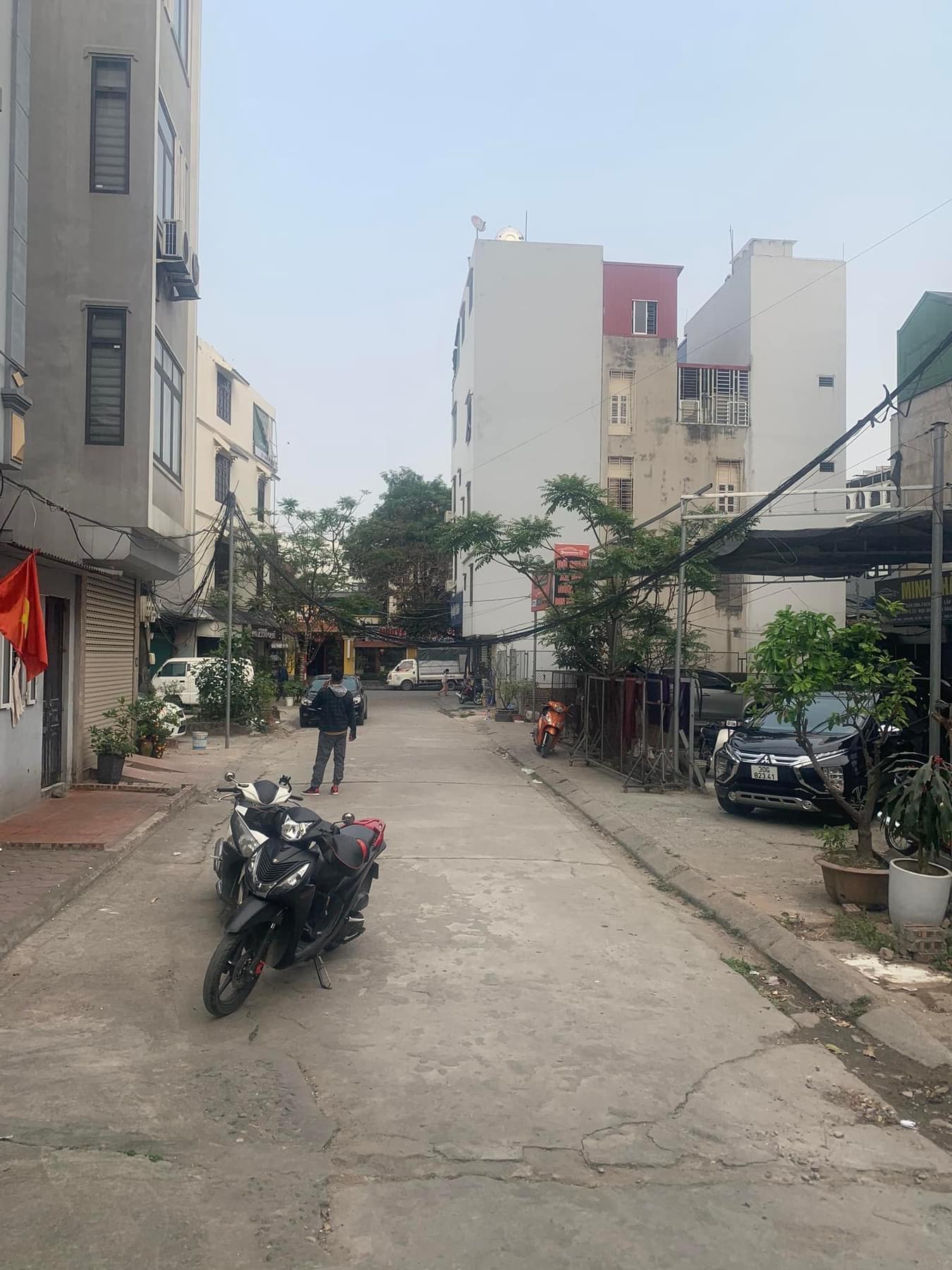 ĐẦU TƯ SINH LỜI KHỦNG VỚI ĐẤT VÀNG VIỆT HƯNG, LONG BIÊN, GẦN ĐÔ THỊ VIẸT HƯNG, Ô TÔ VÀO ĐẤT: 88M/10TỶ