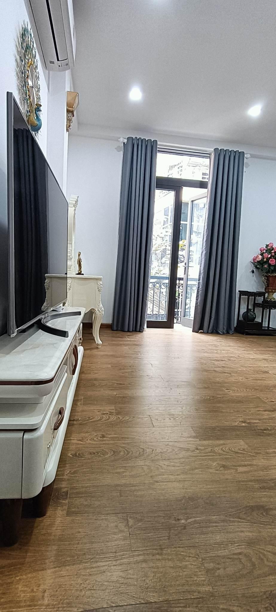 Trung tâm Đống Đa - 2 thoáng - 6 tầng mới tinh - Nội thất cao cấp