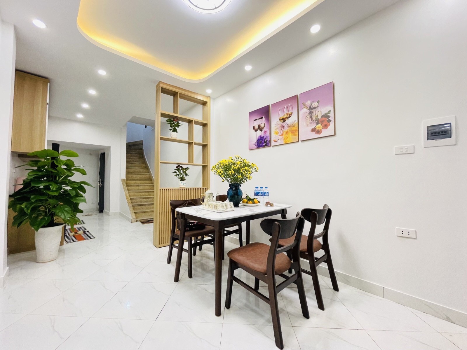 NHỈNH 4 TỶ. Có ngay 45Mx4T nhà Thái Thịnh. VIP Đống Đa. Ngõ rộng 3,5M. Cách 7M ô tô qua