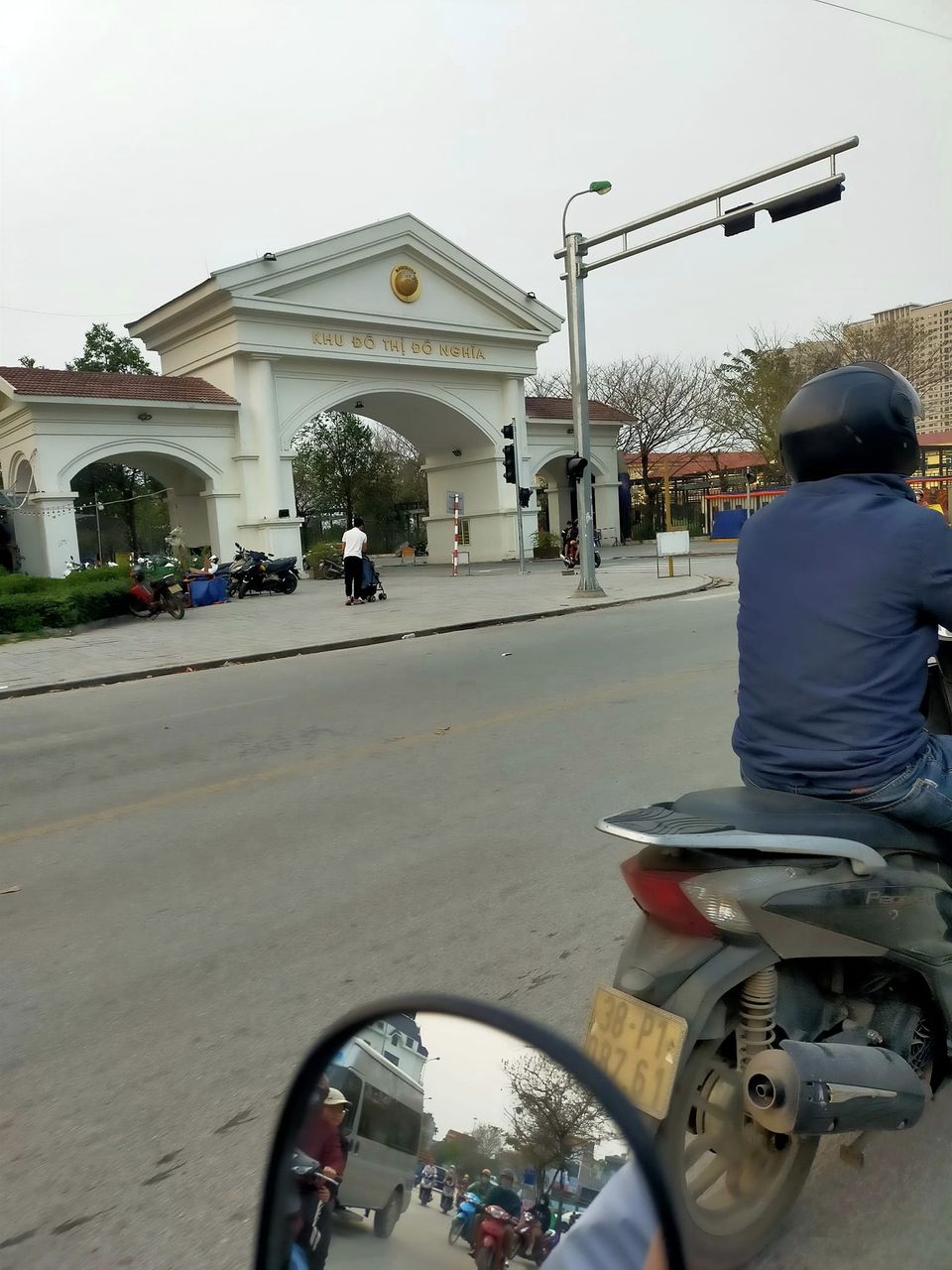 BÁN ĐẤT TỔ 8 YÊN NGHĨA - 40M GIÁ 1.9 TỶ - Ô TÔ CÁCH 10M