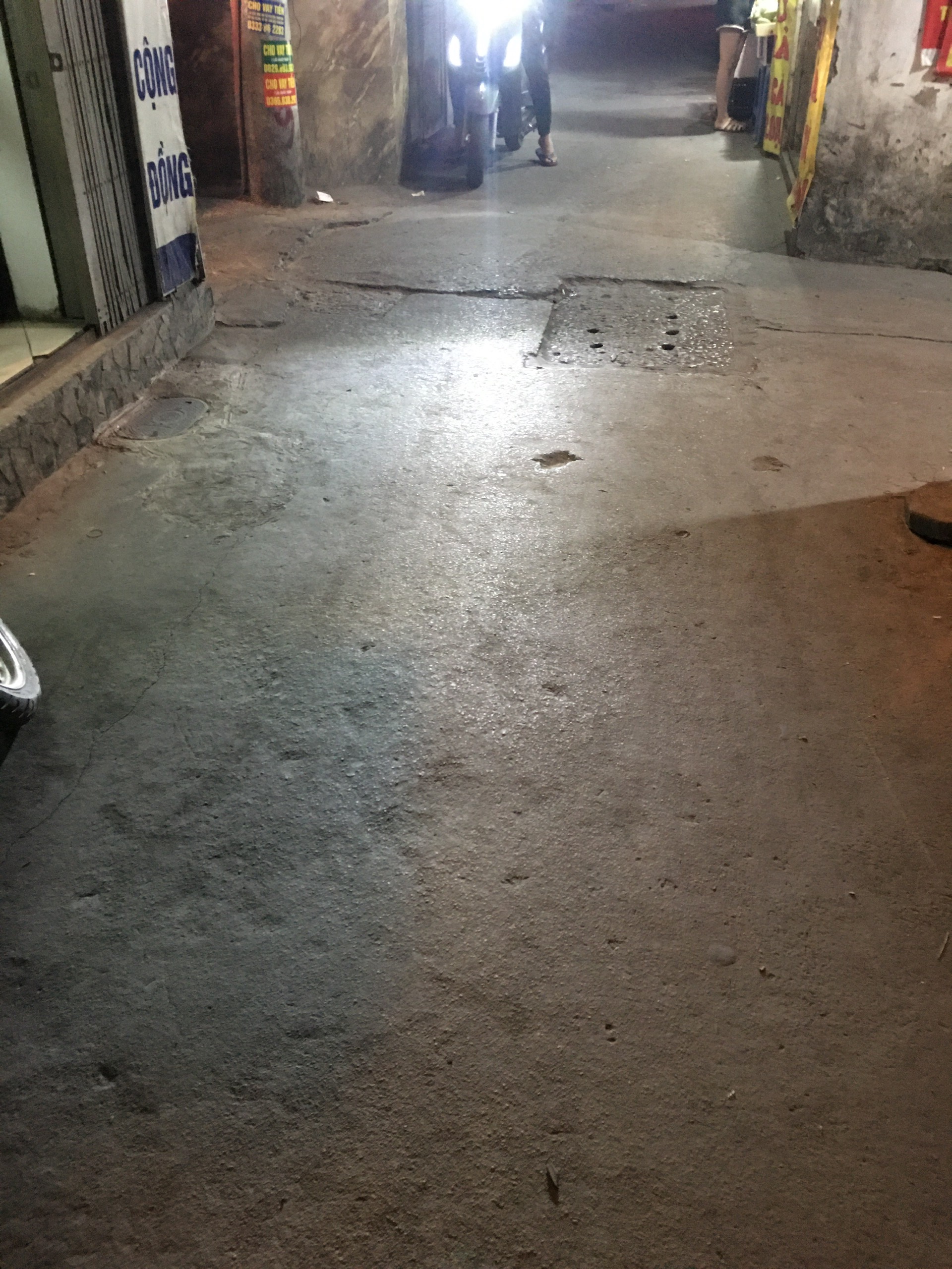 Bán nhà đẹp phố Tôn Thất Tùng – Ngõ rộng – Lô góc – Sổ nở hậu – 24m2 – 3.5 tầng – 3.1 tỉ