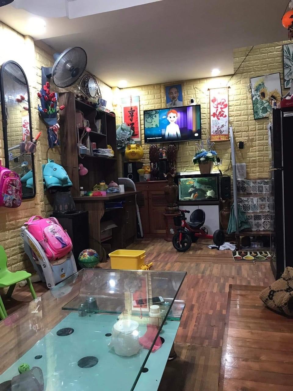 BÁN NHÀ NGÕ 193 PHÚ DIỄN,20M RA Ô TÔ TRÁNH,VIEW HỒ,39M2,C4,MT:4,5M