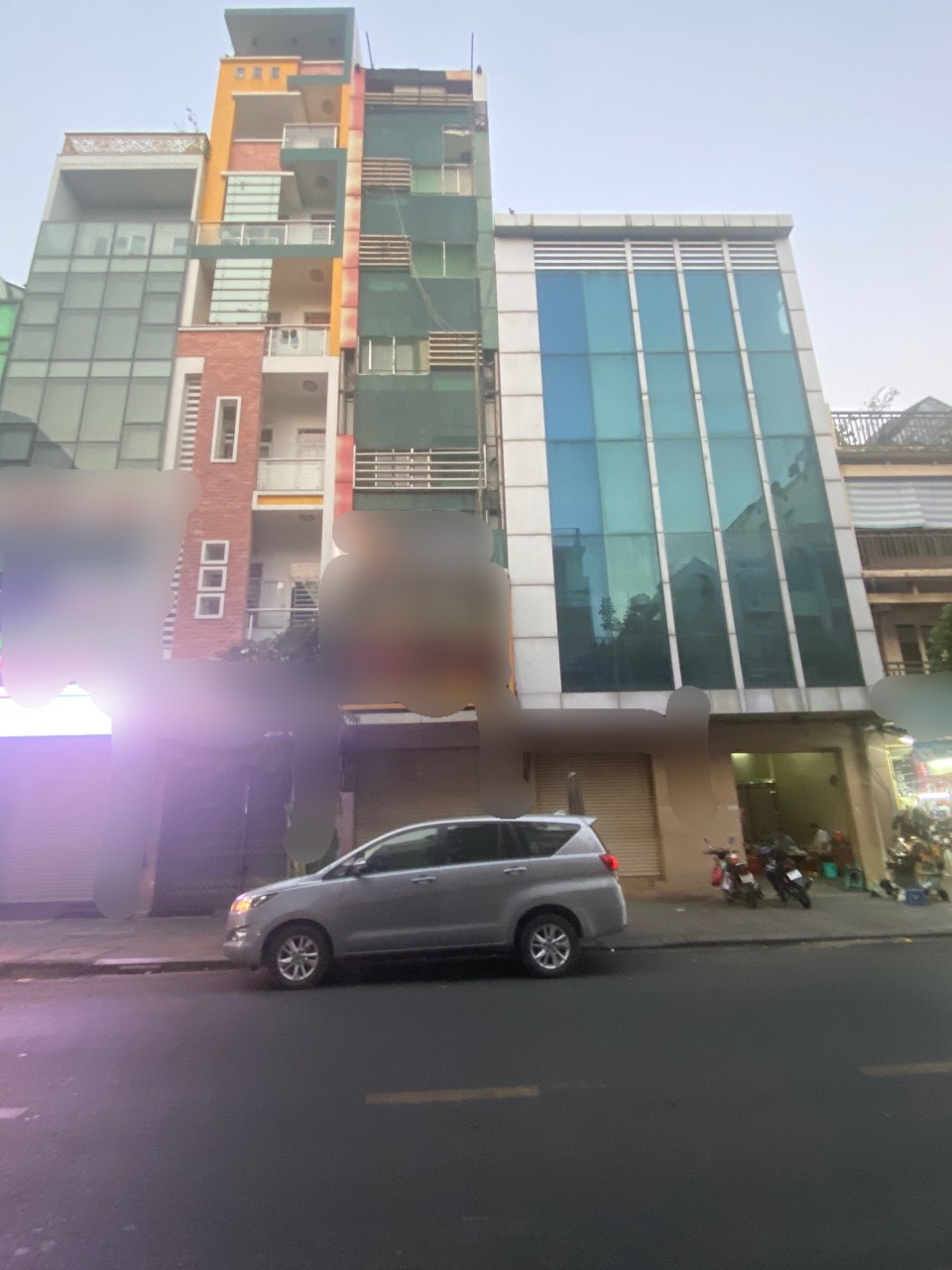 Cho thuê nhà MT Ký Con. 14PN, 14WC. Giá: 120tr/th (TL)