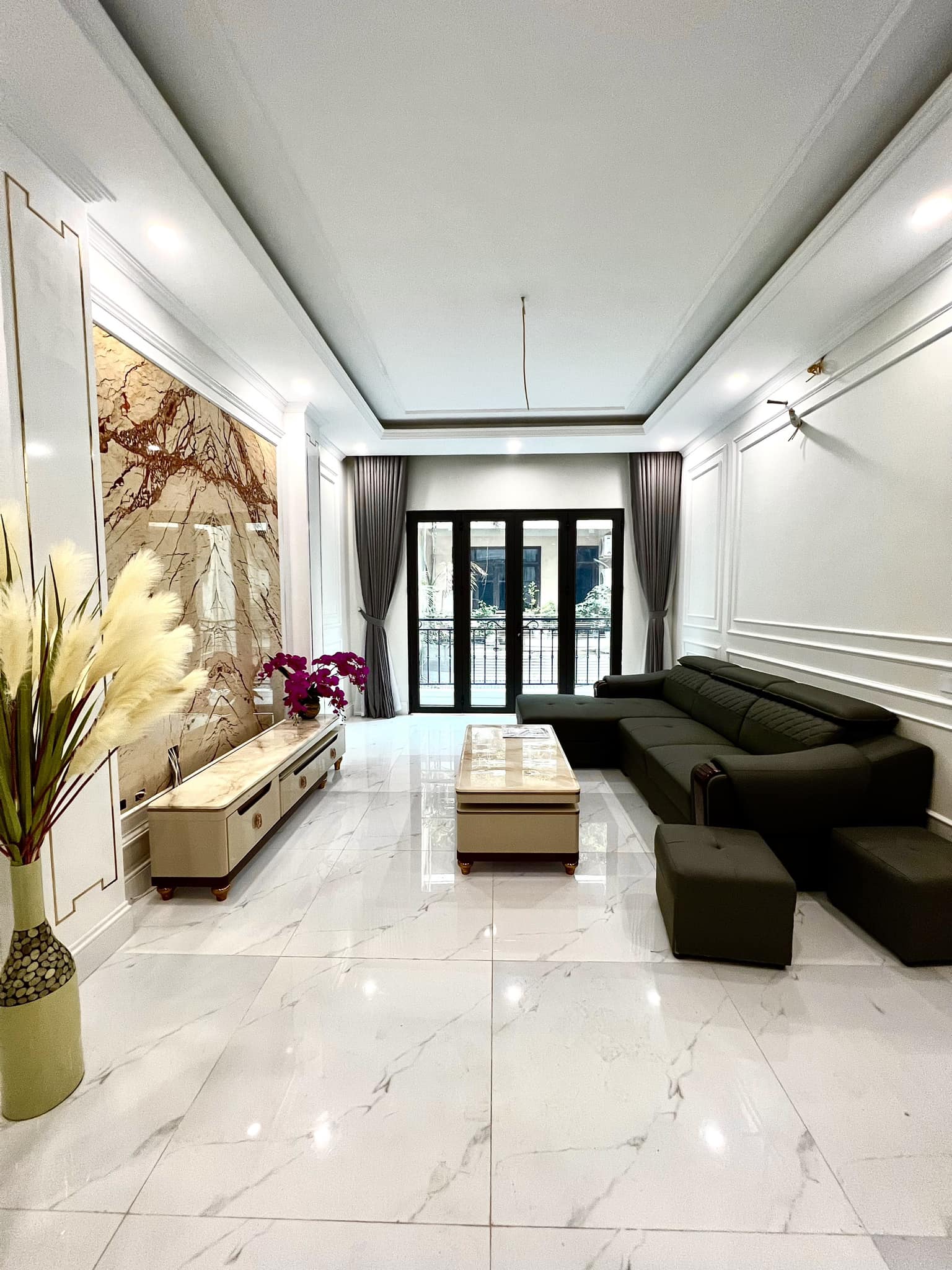 Chủ Cần Bán Gấp_Ngõ 93 Vương Thừa Vũ 56Mx6T* MT4,1M, 11,6 TỶ