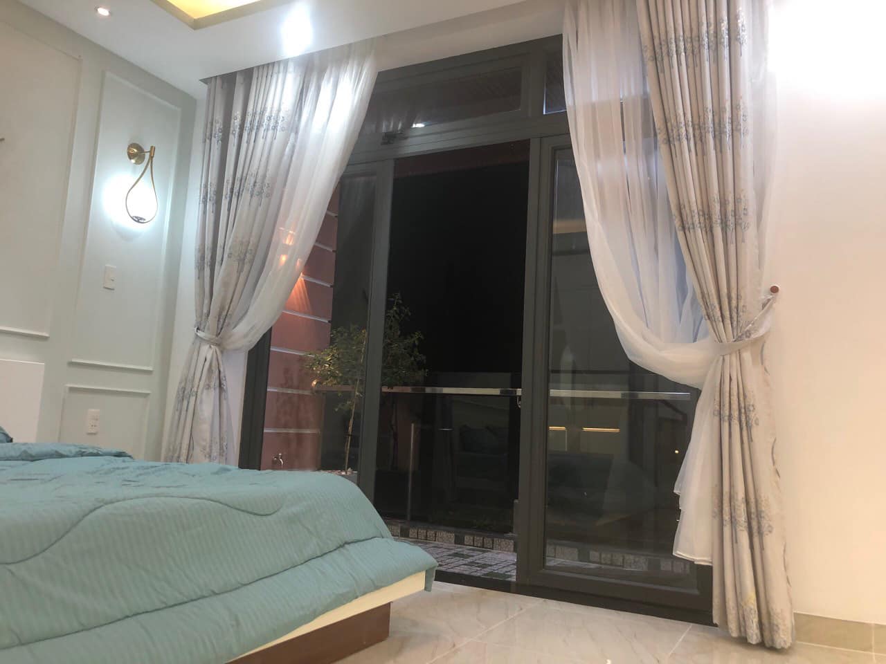 Nhà Hẻm 5m Phạm Hữu Lầu Quận7,DT54m2,3PN,chỉ 5.x tỷ