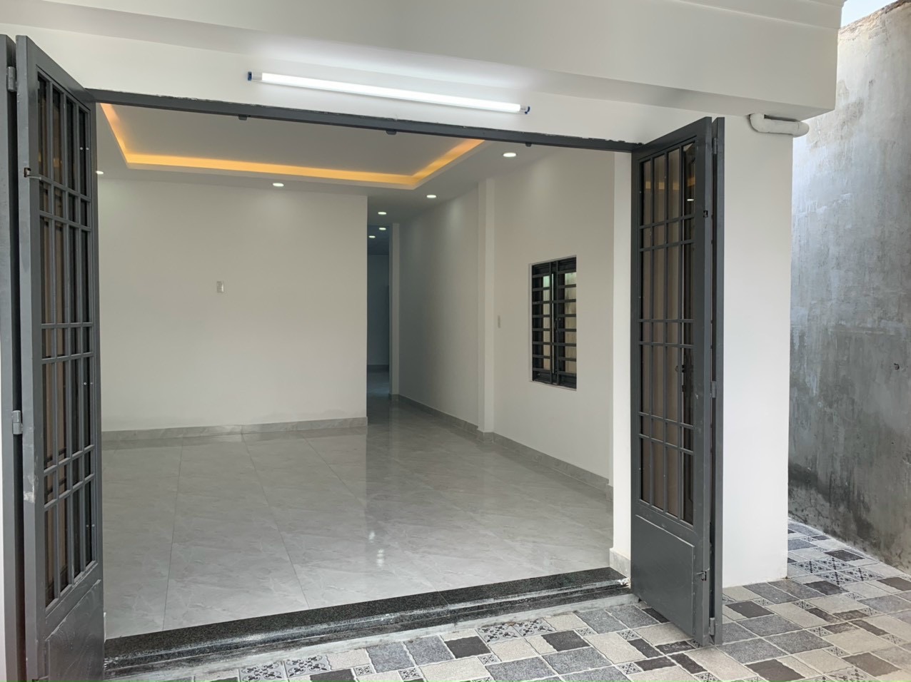 Bán nhà phường Vĩnh Phước cách biển 200m 97m2 giá chỉ 2,5 tỉ