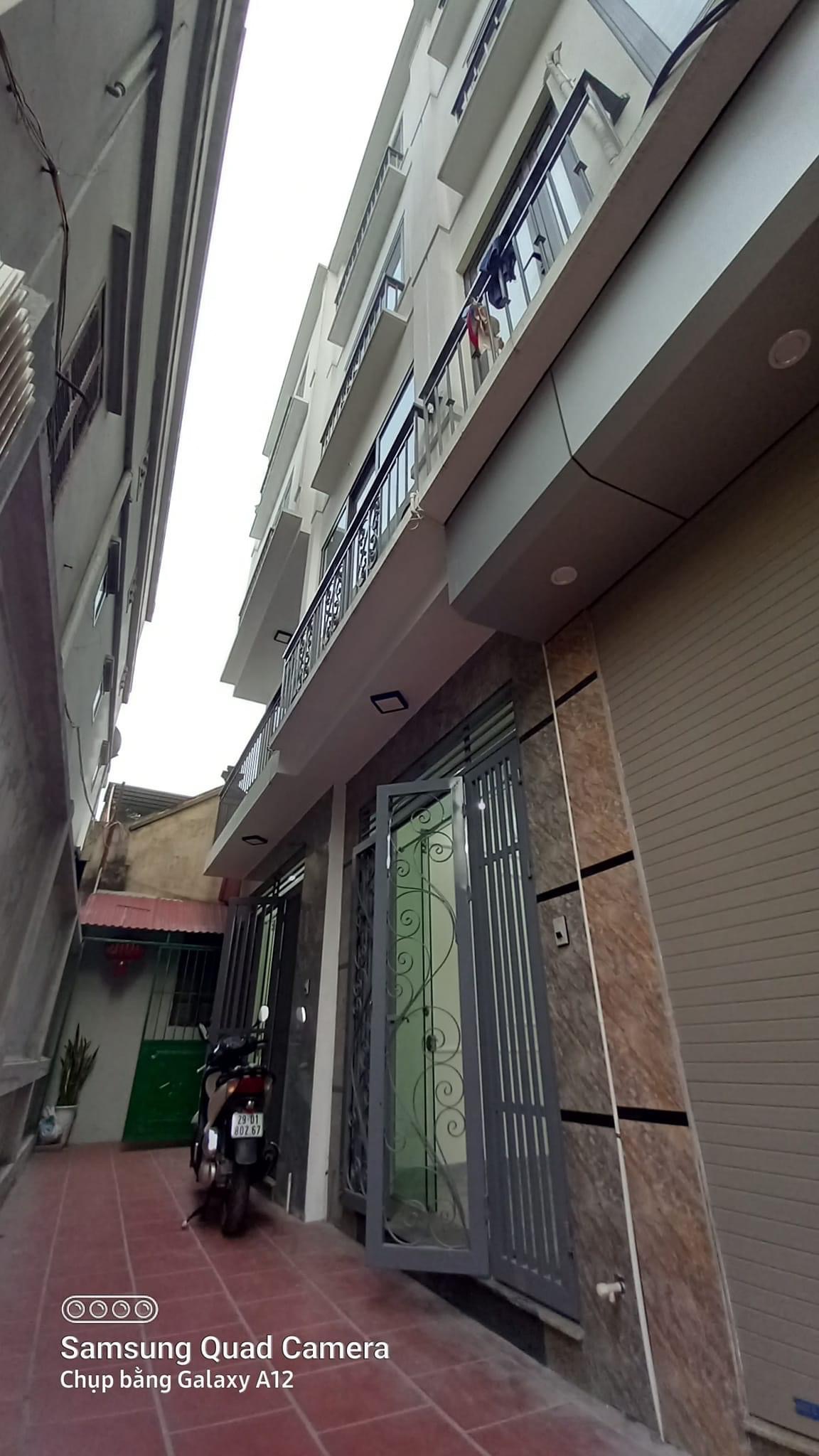 BÁN NHÀ MỚI NAM DƯ 40M*5T*GIÁ 3,79TỶ