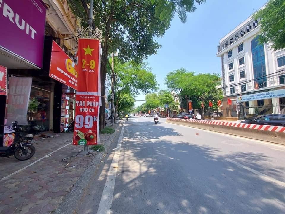 Siêu Phẩm Nhà Mặt Phố Lạc Long Quân 80m 5 Tầng Mặt Tiền Lớn