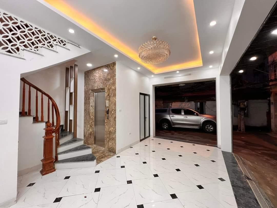 BÁN NHÀ PHỐ TÔ VĨNH DIỆN 31m,GIÁ 8.3TỶ,6TẦNG THANG MÁY