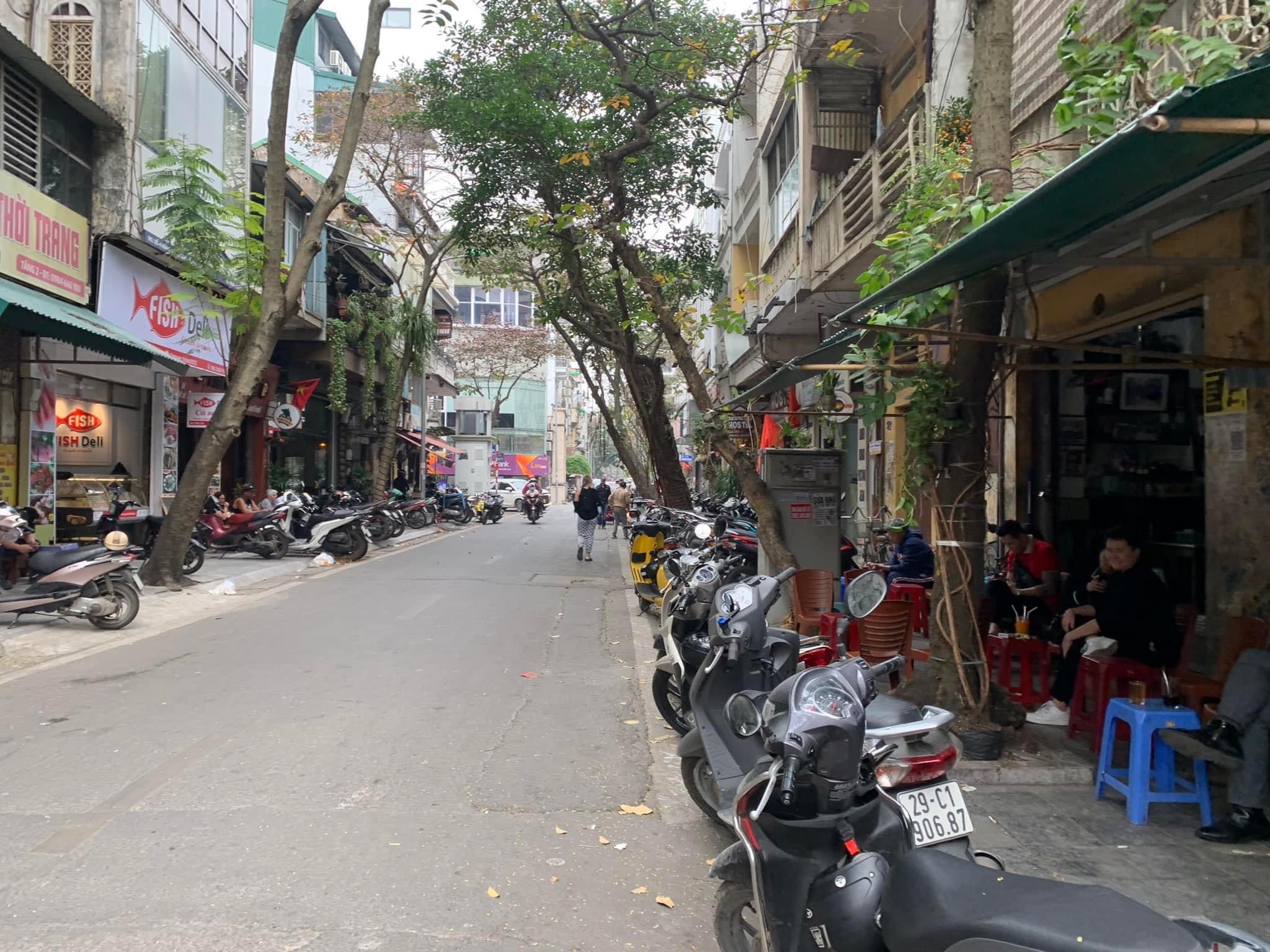 Bát Sứ Hoàn Kiếm, Mặt Phố Cổ, Đất Vàng Trung Tâm, 47m2 x 6.4m MT, Kdoanh Ngày Đêm, Nhỉnh 36 Tỷ