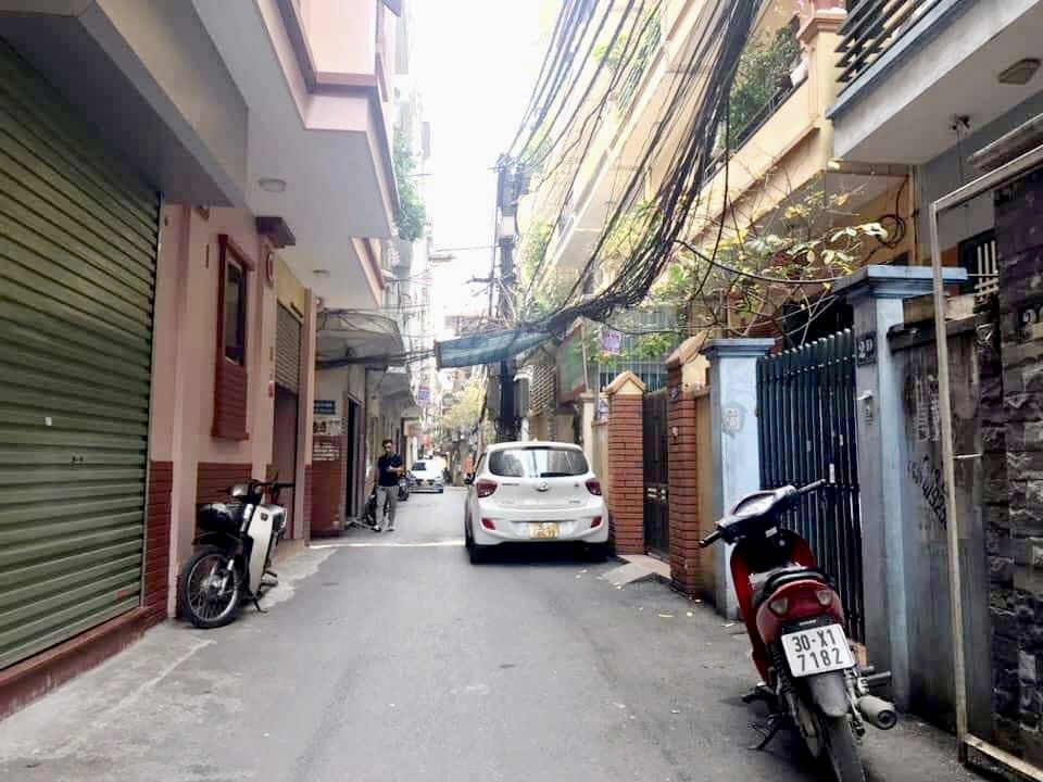 BÁN NHÀ ĐỐNG ĐA HAI Ô TÔ TRÁNH KD ĐA DẠNG 50m x 5T x MT4,2m 8 tỷ 1 LH:0975936436