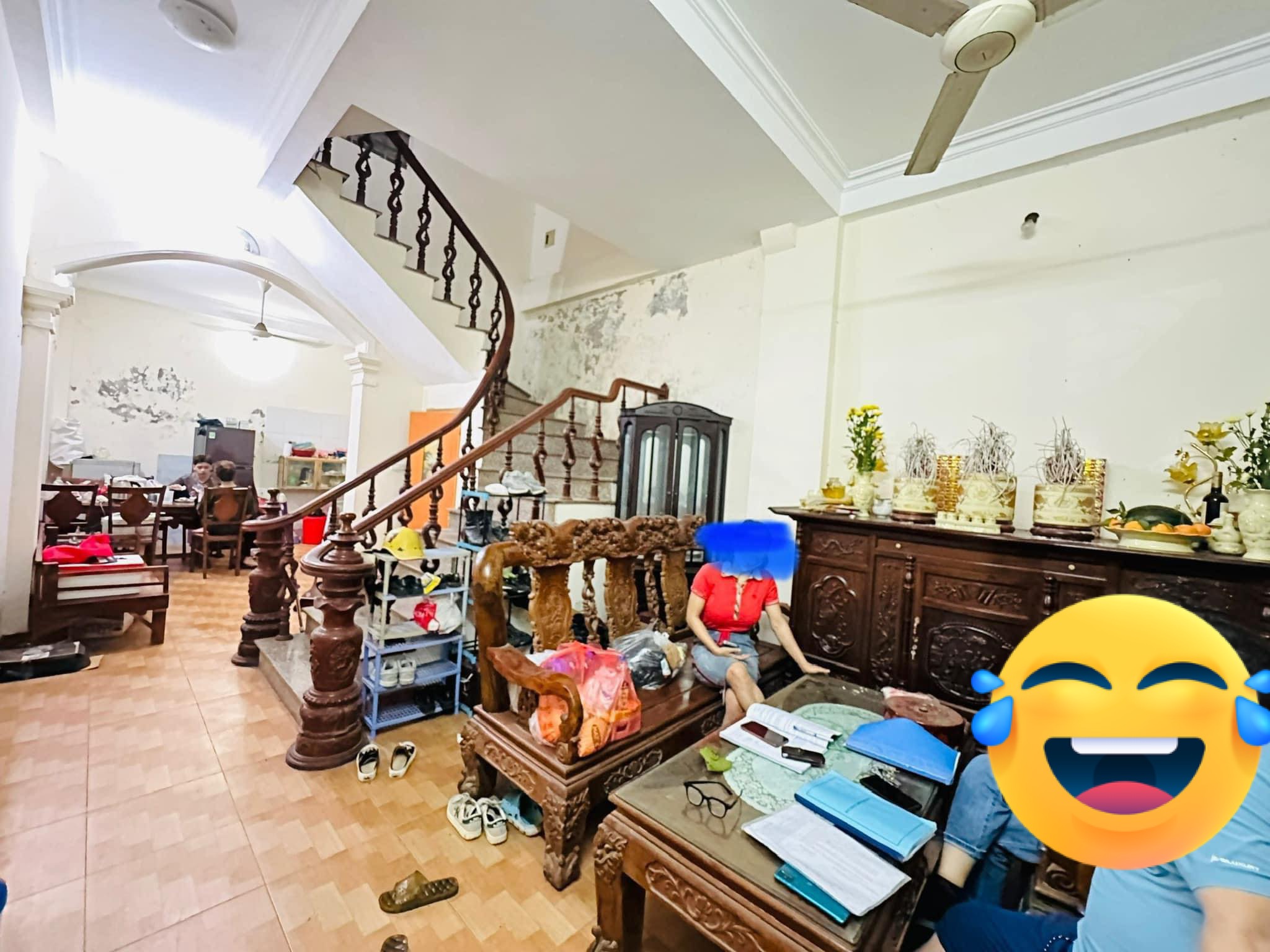 BÁN NHÀ NAM DƯ QUẬN HOÀNG MAI - 52M 3.15 TỶ - CHỈ 60TR/M2 CÓ NGAY NHÀ 3 TẦNG CÁCH Ô TÔ 20M ĐỦ CÔNG NĂNG