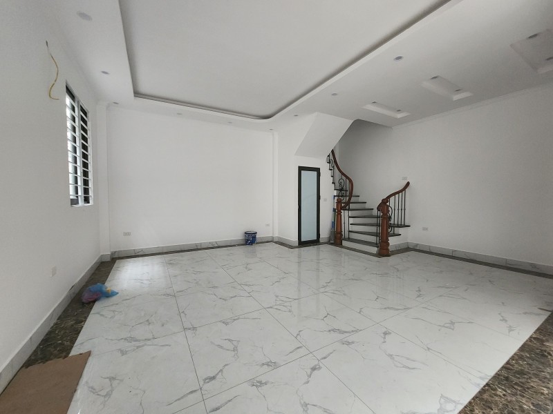 BÁN NHÀ NGÃ 6 Ô CHỢ DỪA 40M2 X 4 TÀNG, NGÕ NÔNG, 2 THOÁNG, Ở SƯỚNG, 4 TỶ