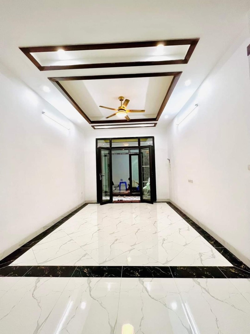 BÁN NHÀ ĐẸP Ở LUÔN THÁI HÀ, TRUNG TÂM QUẬN ĐỐNG ĐA, 40M2 X 5 TẦNG, 2 THOÁNG, 5.2 TỶ