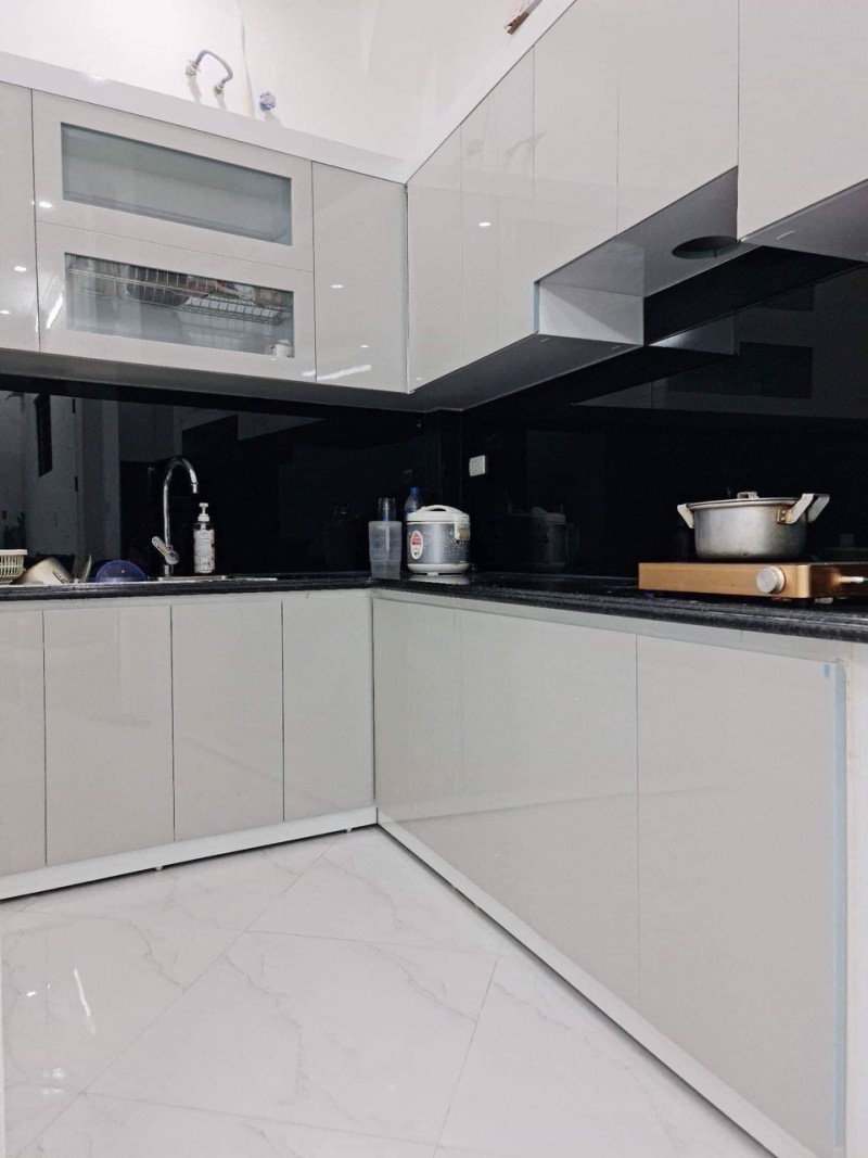 BÁN NHÀ ĐẸP KHU VĂN MIẾU - TRUNG TÂM ĐỐNG ĐA 30M2, NGÕ THÔNG, RỘNG, Ô TÔ VÀI BƯỚC CHÂN, 4.2 tỷ LH 0966037496