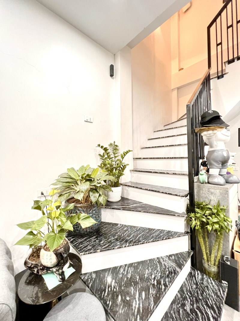 BÁN NHÀ XÃ ĐÀN - HỒ BA MẪU 40M2 X 4 TẦNG, NGÕ NÔNG, RỘNG, THÔNG TỨ TUNG NHỈNH 3 TỶ LH 0966037496