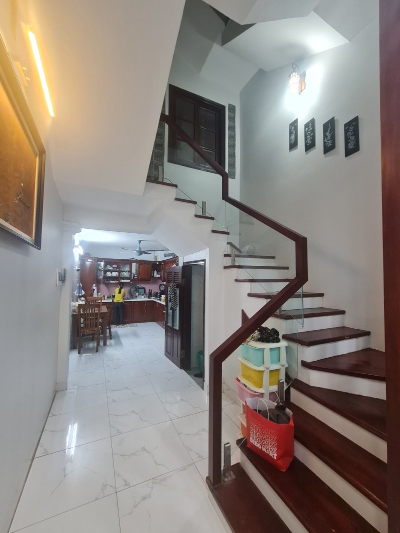 CHỈ 1 NHÀ RA PHỐ Ô CHỢ DỪA, TRUNG TÂM ĐỐNG ĐA, NGÕ THÔNG, KINH DOANH ĐỈNH, LH 0966037496