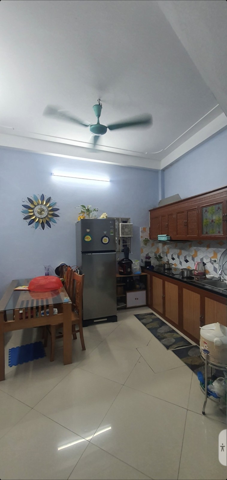 Bán nhà Tôn Đức Thắng, 24m2 x 5T, MT 3m, 2,7 tỷ, ngõ rộng