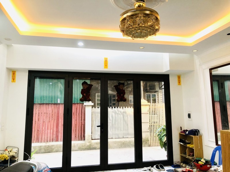 Ngọc Trinh nhà Văn Chương 40m2, MT 5.5, NHỈNH 3 tỷ, ngõ thông