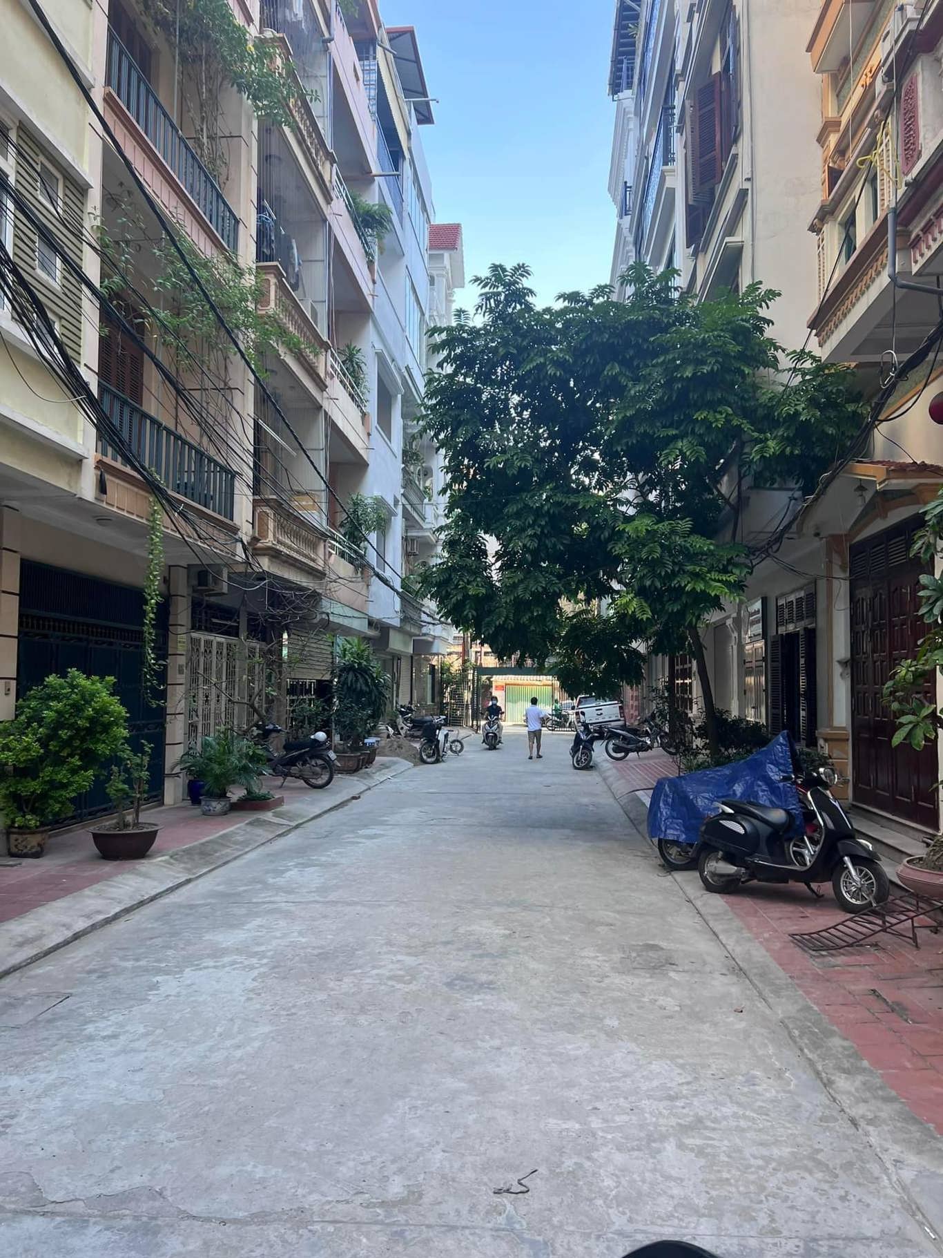 Bán nhà La Khê Hà Đông 48m, đầy đủ tiện nghi, sổ đỏ chính chủ.Ô tô vào nhà.