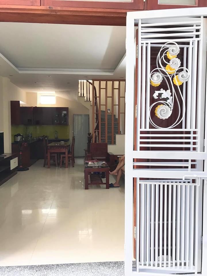 Bán nhà nhỏ xinh tại trung tâm quận Hà Đông, 36m2, giá 4.5 tỷ.