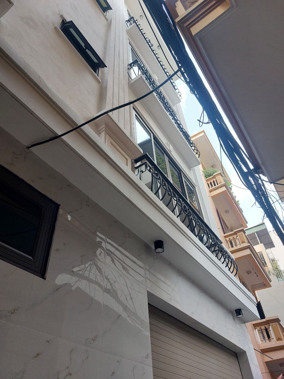 Bán nhà đầu ngõ đường Lê Hồng Phong, Hà Đông DT 38m2x4T giá 3.4 tỷ.