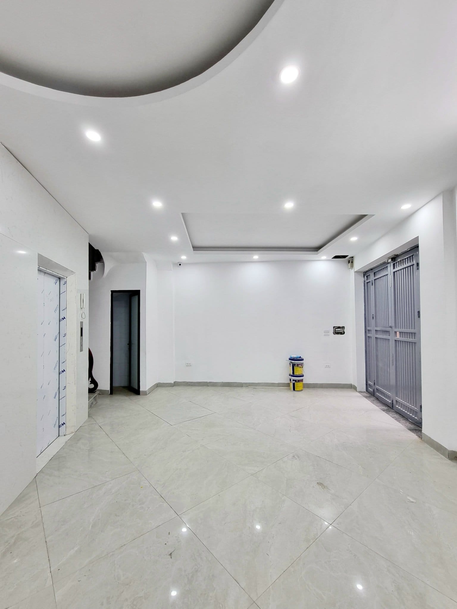 Bán toà CCMN hồ Ba Mẫu Đống Đa 7T thang máy nhỉnh 7 tỷ dòng tiền 56 tr/tháng 10 phòng đủ đồ