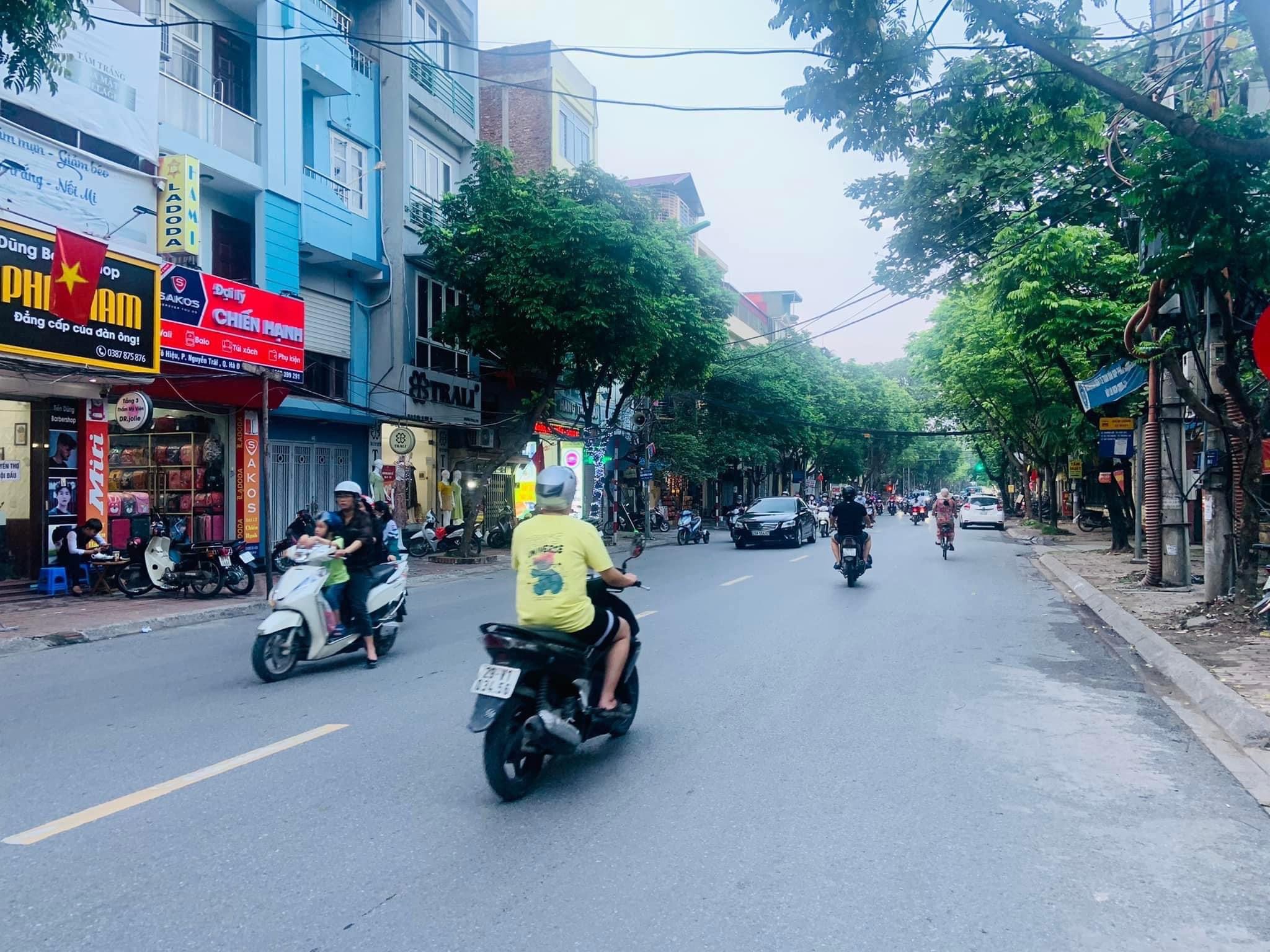 Nhà mặt phố làm kinh doanh hái ra tiền