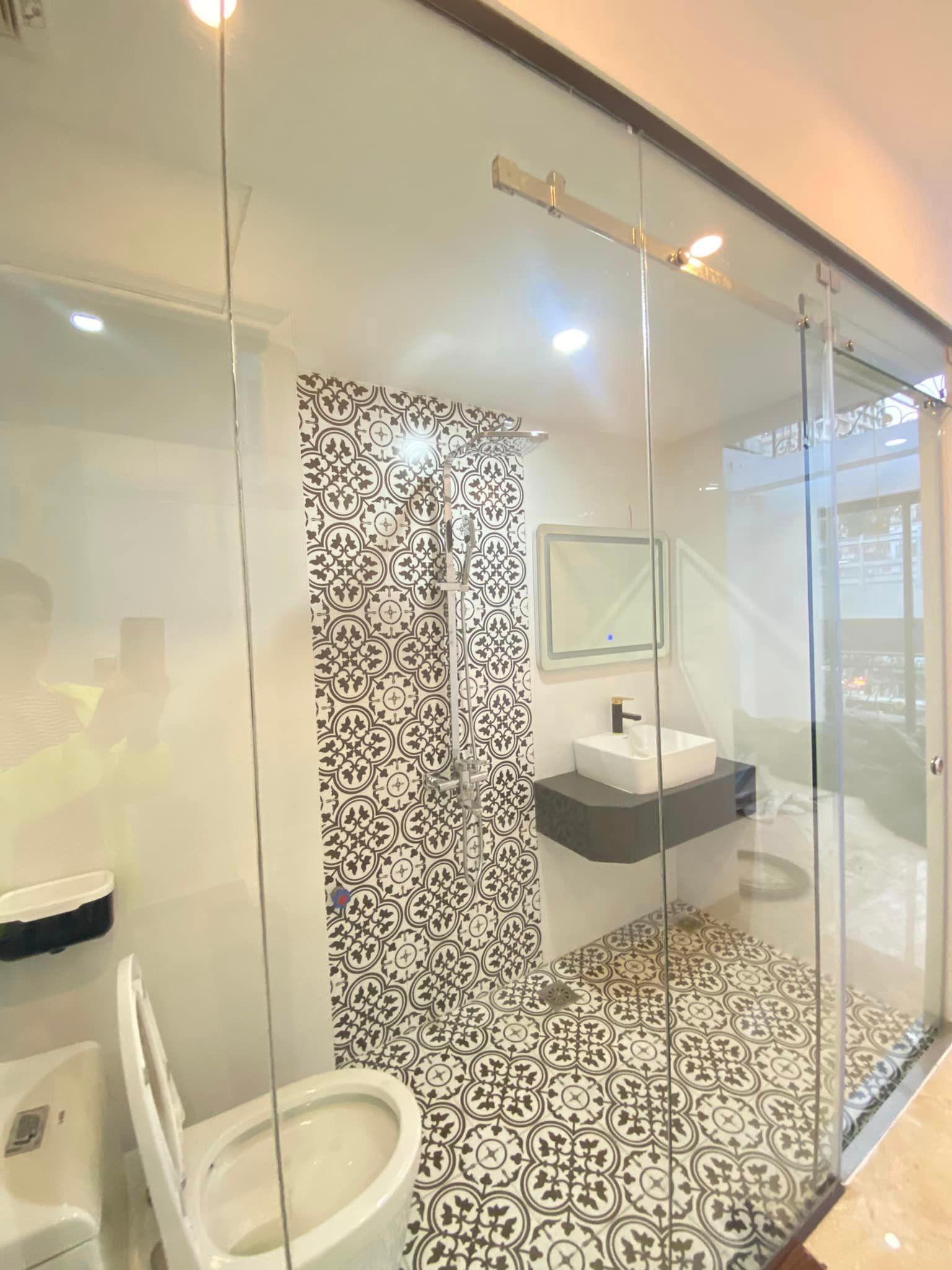 Bán nhà mặt phố Minh Khai - SIÊU HIẾM – VỊ TRÍ ĐẮC ĐỊA, LÔ GÓC, NHÀ 2 THOÁNG, VỈA HÈ 6M, KINH DOANH ĐỈNH CẢ NGÀY LẪN ĐÊM